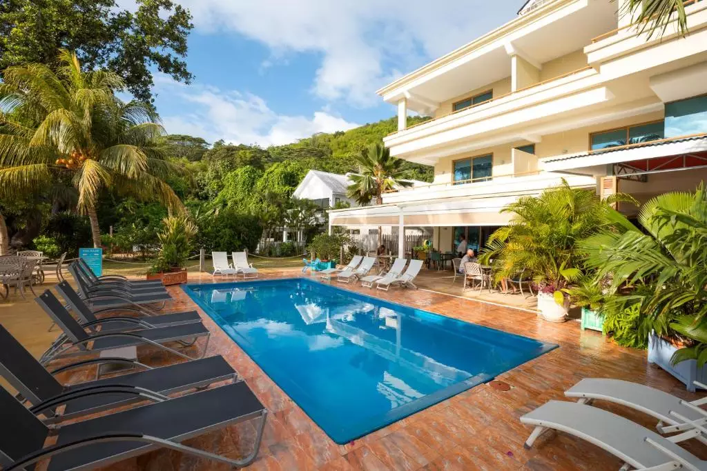 Crown Beach Hotel Seychelles